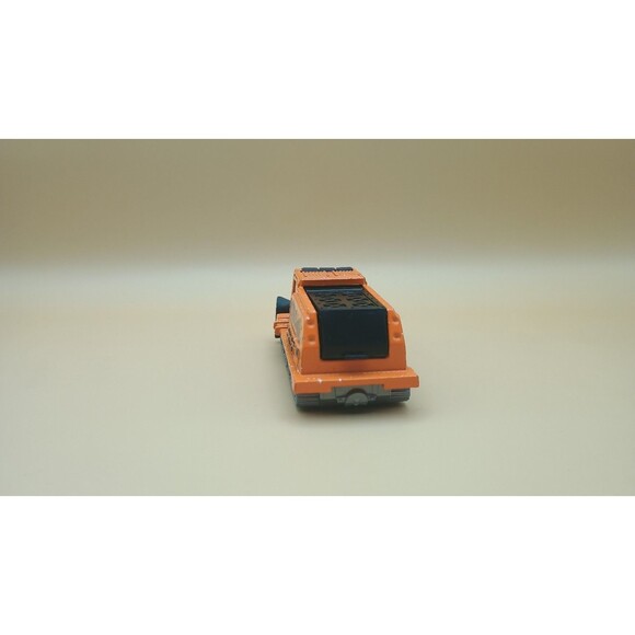 Matchbox 1999 Snow Groomer with Plow 1:64 Diecast Model - Picture 3 of 8